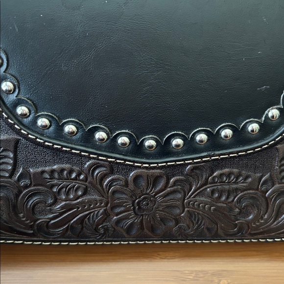 Black Montana West Clutch Wristlet - Picture 5 of 5